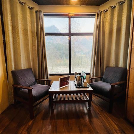 Hotel Green Link -#Near Volvo Bus Stand #Mountain View #River View #Open Terrace Manāli Buitenkant foto